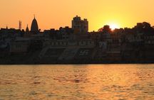 2 days Varanasi city Tour by a Vande Bharat train