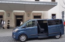 Full day private guided tour of Vienna from Budapest with Lunch 