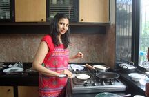 Private Market Tour and Vegetarian Cooking Class in Mumbai
