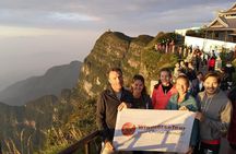 Leshan Grand Buddha & Mount Emei (Golden Summit) by high speed train 2 Day Tour