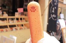 Experience Old local Tokyo & traditional food in Yanaka Ginza