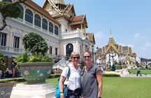 Private Grand Temples Along the Chao Phraya River [1/2 Day]