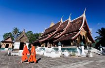 Small Group: Luang Prabang's Must-See Sights Including Mount Phousi