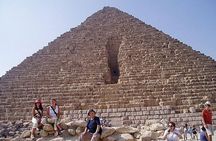  Day Tour to Giza Pyramids and Memphis and Sakkara