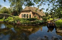 Private day trip to Giethoorn and the Enclosing Dike