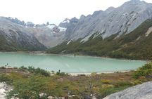 Private Hiking tour to Esmeralda Lagoon and the lakes region