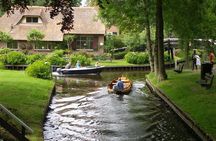 Private day trip to Giethoorn and the Enclosing Dike