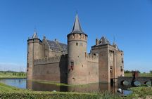 Private day trip to the Dutch castles from Amsterdam