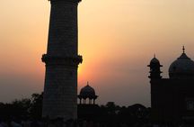 Same Day Taj Mahal and Agra Tour by Fastest Train from Delhi