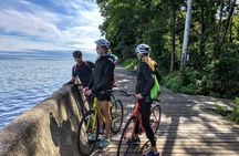 Guided Bicycle Tour - Toronto Waterfront, Island and Distillery