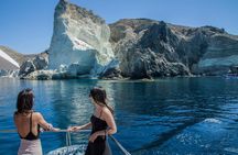 Santorini: Motor Yacht Day Cruise with 5-Course Lunch