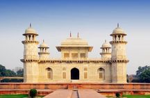 Taj Mahal Tour by Gatimaan Train/Rail All Inclusive