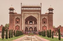 Luxury Taj Mahal Tour by Gatimaan Express Train With Executive Class