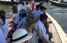 Old Dubai Walking Tour: Abra ride, Creek, Spice & Gold Souks.