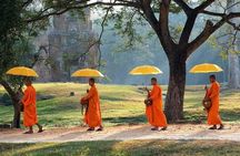  2-Day Best of Angkor Wat and Tonle Sap Lake Tour