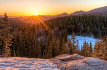 Sunrise photo hike to Dream and Emerald Lakes