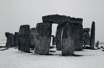 Stonehenge Private Car Tour with Driver Guide