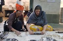 Luxury Rickshaw Tour of Old Delhi