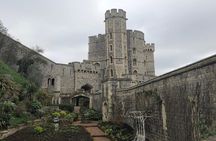 Windsor Castle and Eton College Private Car with Driver Guide