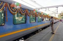 Agra Tour by Super fast Train Gatimaan from Delhi: All Inclusive 