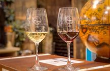 PRIVATE Walking Tour with Lunch and Wine Tasting by a Sommelier