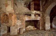  Hidden Gems & Rome Catacomb Semi Private Tour by golf cart