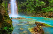 Day trip to Rio Celeste from San José