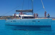 Shared Catamaran All inclusive-Day Cruise to Naxos or Paros 
