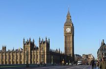 Private Arrival Transfer: Heathrow Airport to London with Stopover at Stonehenge