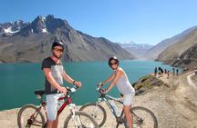 Private Mountain Bike Tour to El Yeso Reservoir and Maipo Valley