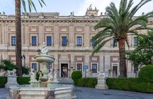 Walking tour through the monumental and historical area of Seville