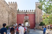 Walking tour through the monumental and historical area of Seville