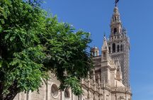 Walking tour through the monumental and historical area of Seville
