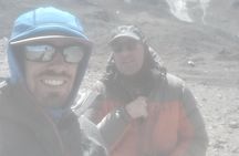 Incredible experience in the Andes from Santiago, reaches the summit of 4.954m!