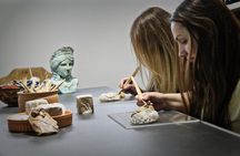 Discover your talent in sculpture, in a country where golden section was born.