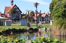 Rotorua Duck Boat Guided City and Lakes Tour