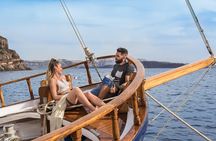 Santorini Volcano and Hot Springs Cruise Tour from Fira Old Port