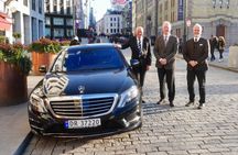 Private 5-hrs Oslo Exclusive Driverguide Luxury Limo/Van-Tour incl Museums