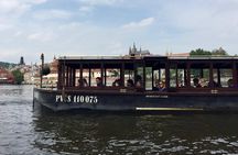 Full-Day Private Prague City tour: Prague Castle and Vltava River Cruise