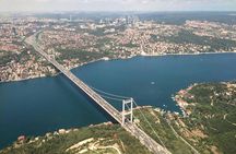 Private Guided Spice Market and Bosphorus Tour 