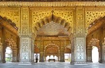 Same Day Taj Mahal Tour from Delhi in Traditional Indian Attire