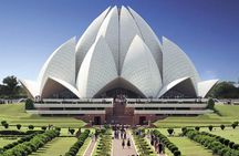 Private city tour of delhi with guide and driver 