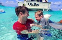 Stingray City and Snorkel Tour With Lunch