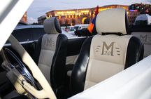 Yerevan city tour with drinks in a classic car with photography