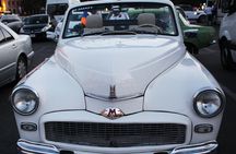 Yerevan city tour with drinks in a classic car with photography