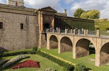 Barcelona: Old Town, Montjuic Castle, Cable Car Small Group Tour