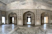 From Delhi: 2 Day Agra Tour with Private Tour Guide by Car