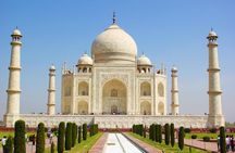 Sunrise Taj Mahal & Agra Fort Tour From Delhi by Car
