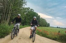 E-bike adventure among medieval castles and old villages