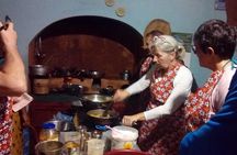 Tea Plantation Safari by Tuk Tuk & Cooking with Local Family Home